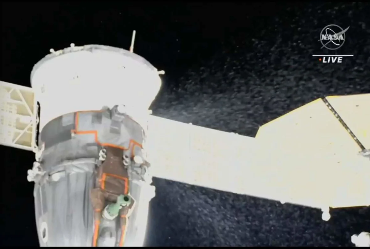 Una perdita di ammonica dalla capsula Soyuz avvenuta il 14 Dicembre scorso, mette in serio pericolo l'intero equipaggio della ISS.
