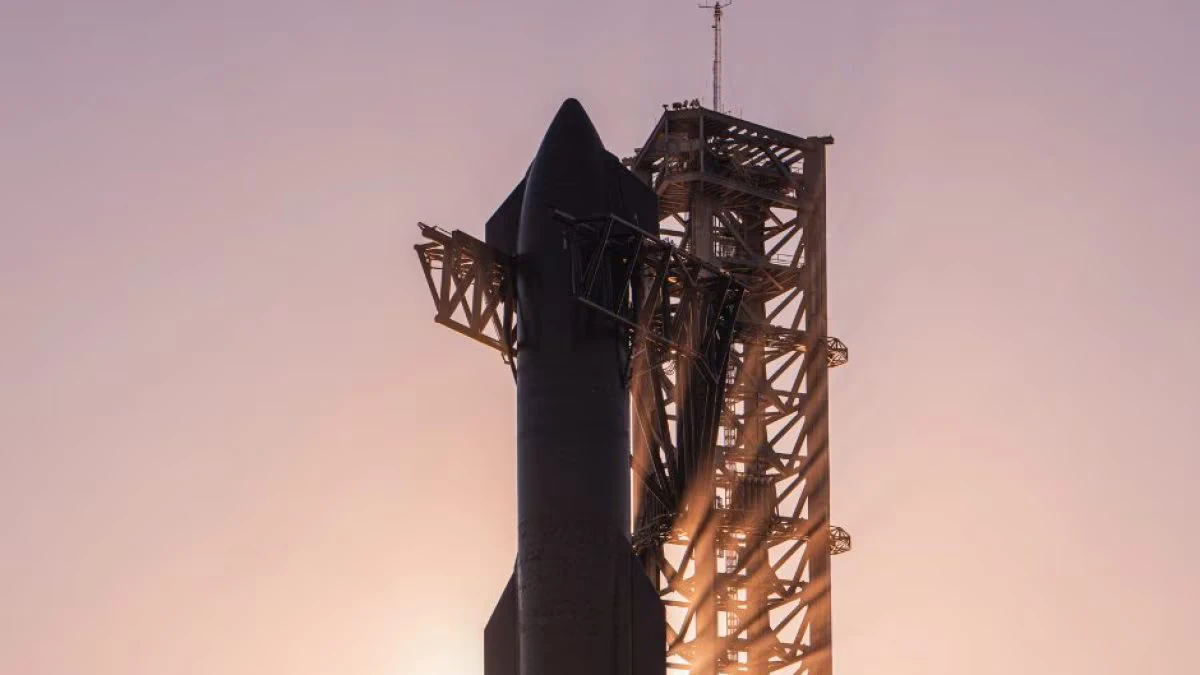 La azienda SpaceX è pronta per lanciare tra un mese la Starship nel volo di prova FT-5 provando a portare il Booster sulla torre di lancio