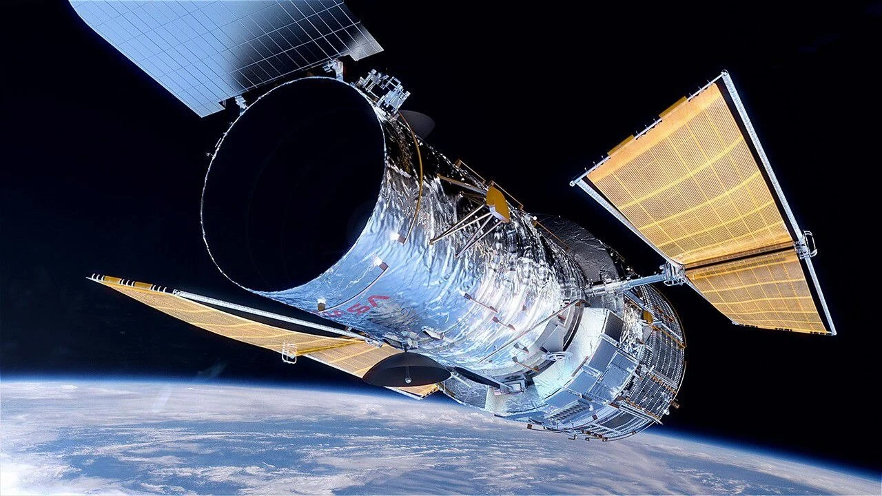 Scopri il futuro del Hubble Space Telescope, tra rischi, proposte private e possibilità di una nuova missione di salvataggio orbitale