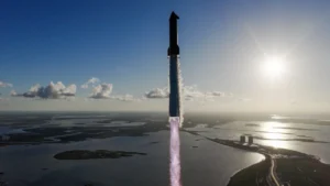 SpaceX conclude con successo il test di Starship Flight 11, segnando l’inizio della nuova era V3 e confermando la visione di Elon Musk